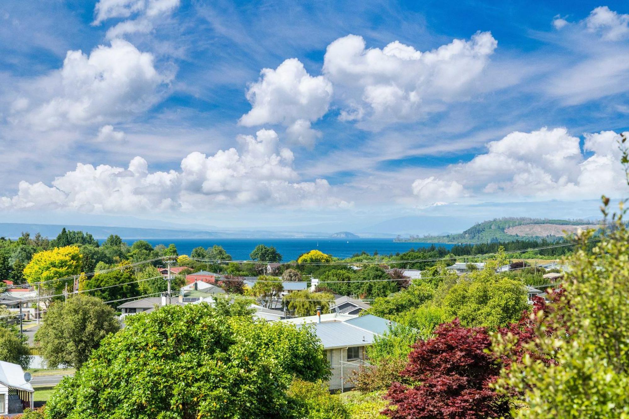 Ngaio Views - Lake Taupo Holiday Home المظهر الخارجي الصورة